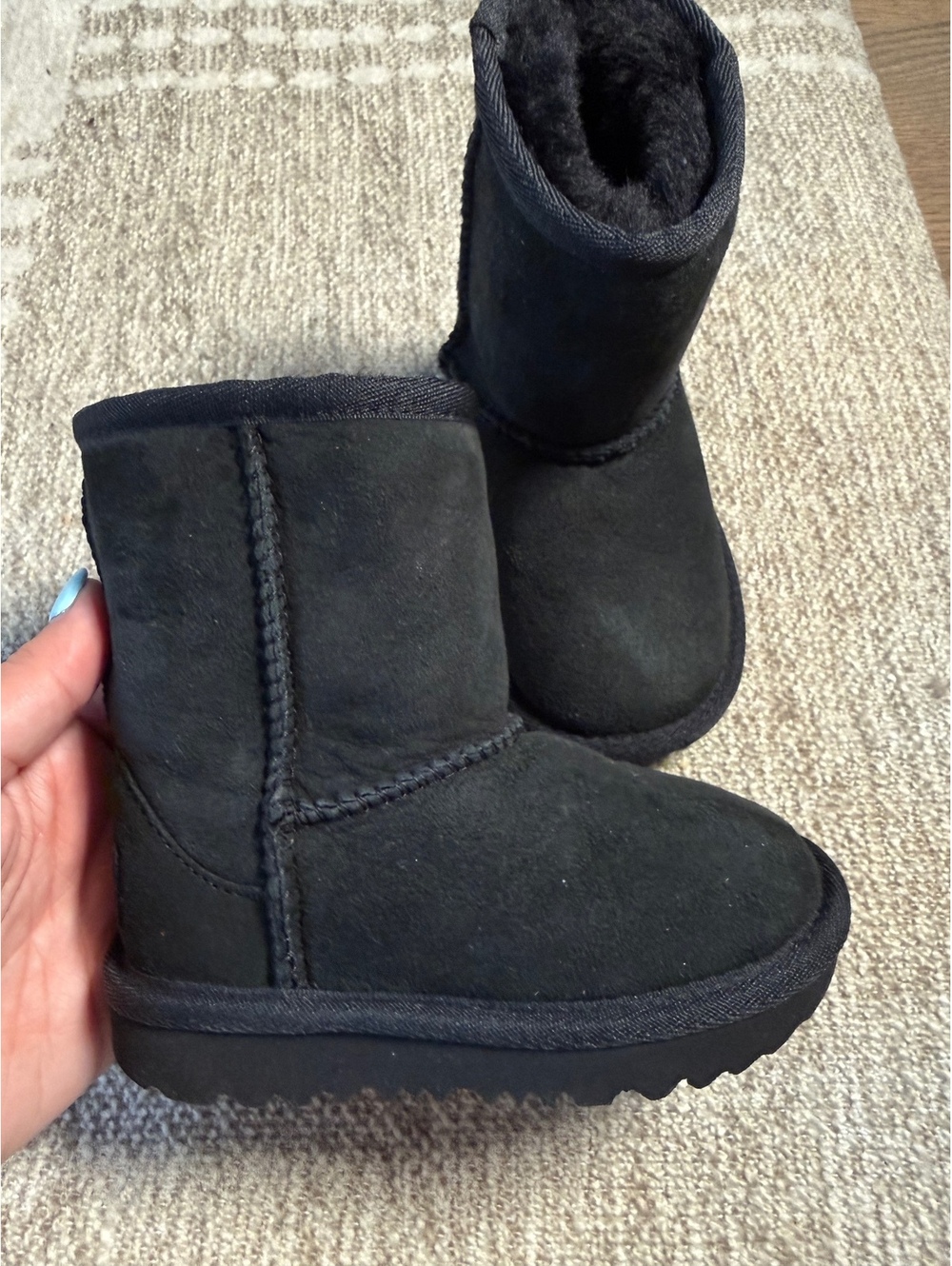 UGG Girls' Black Classic Short Boots